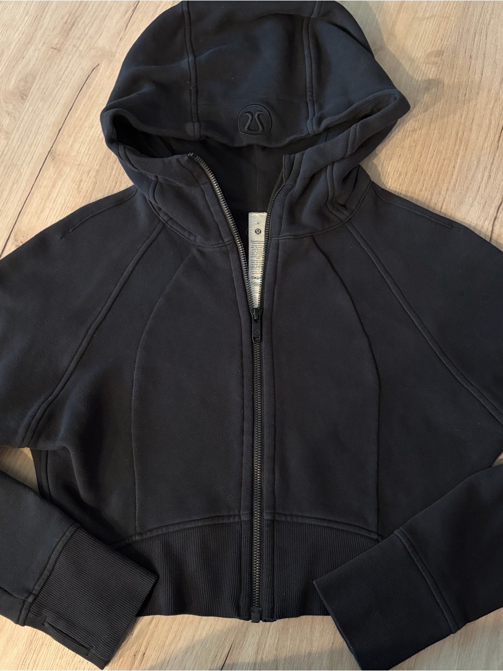 LULULEMON SCUBA FULL ZIP CROPPED HOODIE BLACK WOMENS SIZE 6